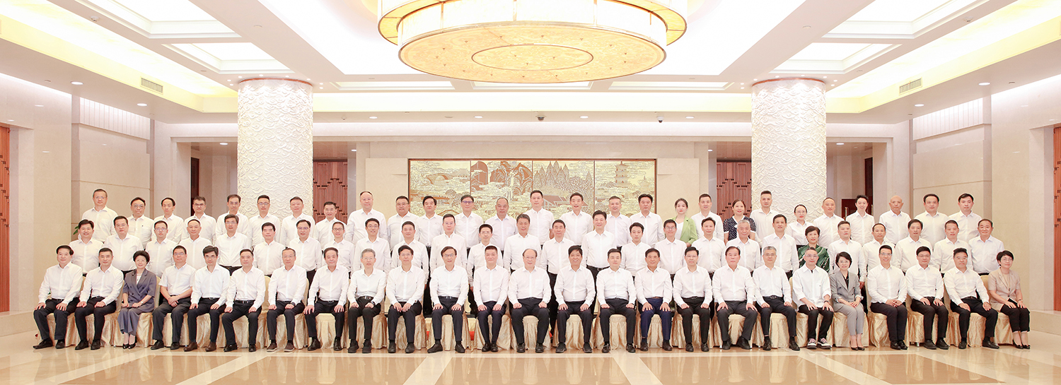 合影2.jpg